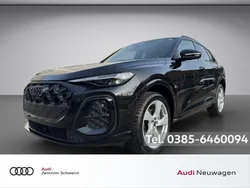 Black metallic Neu 2025 Audi Q5 Sport SUV | 74.040 € (Teuer)