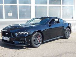 Absolute black metallic Gebraucht 2024 Ford Mustang GT Fastback Coupé | 63.990 € (Teuer)
