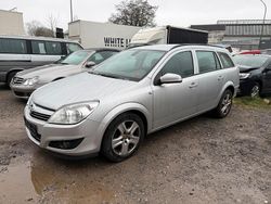 Silber Gebraucht 2009 Opel Astra Kombi | 1.500 € (Guter Preis)