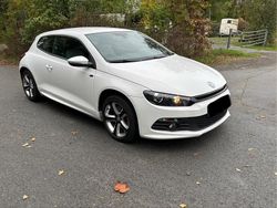 Weiß Gebraucht 2010 VW Scirocco R-line Coupé | 18.800 €