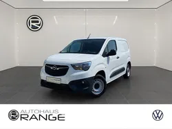 Weiß Gebraucht 2020 Opel Combo Selection Van / Kleinbus | 11.980 € (Etwas zu teuer)