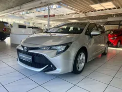 Silber Gebraucht 2021 Toyota Corolla Business Edition Limousine | 21.900 € (Fairer Preis)