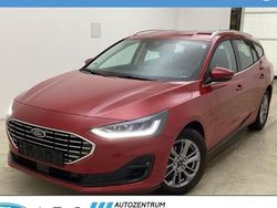 Rot Gebraucht 2025 Ford Focus Titanium Kombi | 22.782 € (Superpreis)