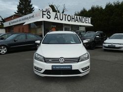 Weiß Gebraucht 2013 VW Passat R-line BlueMotion Kombi | 6.199 € (Teuer)