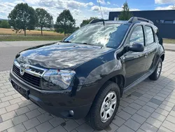 Schwarz Gebraucht 2013 Dacia Duster Lauréate SUV | 8.999 € (Etwas zu teuer)