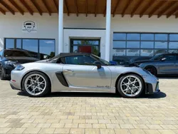 Silber Gebraucht 2024 Porsche 718 Spyder Cabrio | 179.880 € (Teuer)