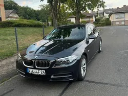 Grau Gebraucht 2014 BMW 520 Kombi | 14.100 € (Fairer Preis)