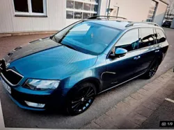 Grau Gebraucht 2016 Skoda Octavia Kombi | 10.900 € (Fairer Preis)