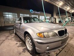 Silber Gebraucht 2003 BMW 316 Kombi | 1.600 € (Guter Preis)