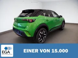 Grün metallic Gebraucht 2023 Opel Mokka-e SUV | 20.490 € (Fairer Preis)