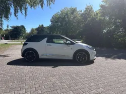 Weiß Gebraucht 2017 DS Automobiles DS3 Cabriolet Performance Cabrio | 12.900 €