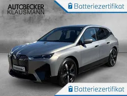 Grau Gebraucht 2024 BMW iX Sport Line SUV | 64.024 € (Teuer)