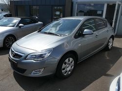 Grau Gebraucht 2010 Opel Astra Edition Kleinwagen | 5.990 € (Fairer Preis)