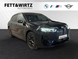 Black sapphire metallic Gebraucht 2022 BMW iX Sport Line SUV | 48.790 € (Fairer Preis)