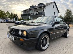 Schwarz Gebraucht 1993 BMW 320 Cabriolet M Sport Cabrio | 16.900 €