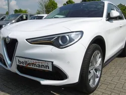 Weiß Gebraucht 2017 Alfa Romeo Stelvio SUV | 23.950 € (Teuer)