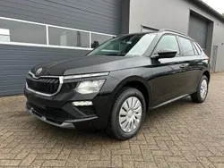 Blackmagic perleffekt Neu 2025 Skoda Kamiq Selection SUV | 26.190 € (Guter Preis)