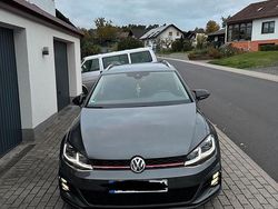 Grau Gebraucht 2019 VW Golf VII Kombi | 16.000 € (Teuer)