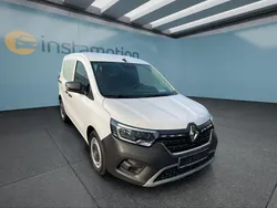 Weiß Gebraucht 2022 Renault Kangoo Van / Kleinbus | 16.849 € (Fairer Preis)
