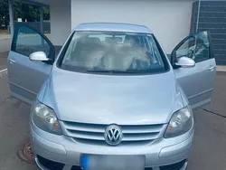 Grau Gebraucht 2005 VW Golf Plus Cross Van / Kleinbus | 2.200 € (Fairer Preis)