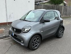 Grau Gebraucht 2019 Smart ForTwo Coupé Prime Kleinwagen | 14.500 € (Etwas zu teuer)