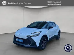 Schneeweiß/schwarz Gebraucht 2025 Toyota C-HR SUV | 39.990 €