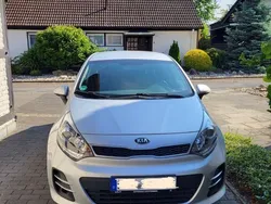 Gebraucht 2015 Kia Rio DREAM-TEAM Edition Limousine | 5.900 € (Guter Preis)