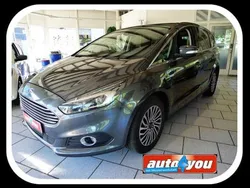 Grau Gebraucht 2019 Ford S-MAX Titanium Van / Kleinbus | 22.299 € (Fairer Preis)