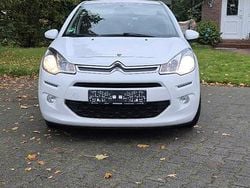 Weiß Gebraucht 2016 Citroën C3 Kleinwagen | 5.100 €