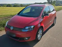 Rot Gebraucht 2011 VW Golf Plus Cross Style Van / Kleinbus | 7.950 € (Etwas zu teuer)
