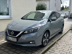 Grau Gebraucht 2021 Nissan Leaf N-Connecta Kleinwagen | 11.700 € (Superpreis)