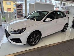 Serenty white Neu 2025 Hyundai i30 Comfort Limousine | 21.490 € (Fairer Preis)