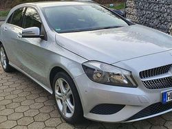 Grau Gebraucht 2014 Mercedes A180 Limousine | 11.800 € (Fairer Preis)