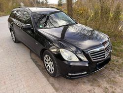 Schwarz Gebraucht 2011 Mercedes E220 Kombi | 4.500 € (Guter Preis)