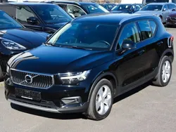 Schwarz Gebraucht 2020 Volvo XC40 Momentum SUV | 23.999 € (Fairer Preis)