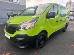 Grün Gebraucht 2015 Renault Trafic Komfort Van / Kleinbus | 9.999 € (Fairer Preis)