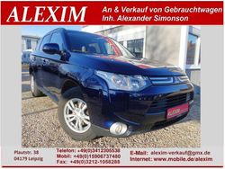 Blau Gebraucht 2014 Mitsubishi Outlander Invite SUV | 8.999 € (Etwas zu teuer)