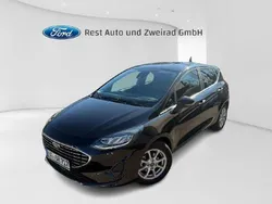Obsidianschwarz metallic (metallic) Gebraucht 2023 Ford Fiesta Titanium Kleinwagen | 18.850 € (Fairer Preis)