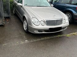 Beige Gebraucht 2003 Mercedes 240 Limousine | 6.999 €