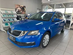 Blau Gebraucht 2019 Skoda Octavia Kombi | 12.990 € (Guter Preis)