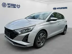 Grau Neu 2025 Hyundai i20 Trend Limousine | 22.990 € (Fairer Preis)