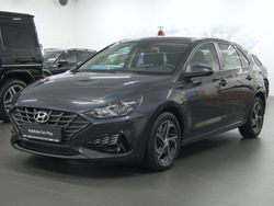 Dark knight / mic Gebraucht 2020 Hyundai i30 Select Limousine | 16.300 € (Fairer Preis)
