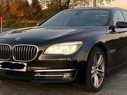 Blau Gebraucht 2015 BMW 750L Limousine | 25.500 € (Teuer)