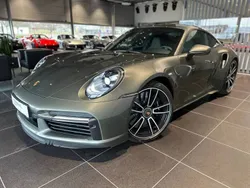 Aventuringrünmetallic Gebraucht 2021 Porsche 911 Turbo S | 219.911 € (Fairer Preis)