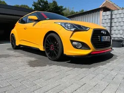 Gelb Gebraucht 2016 Hyundai Veloster Premium Kleinwagen | 17.000 €