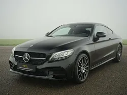 Schwarz unilack Gebraucht 2022 Mercedes C200 AMG Coupé | 35.900 € (Guter Preis)