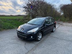 Grau Gebraucht 2012 Peugeot 207 Limousine | 4.750 € (Fairer Preis)