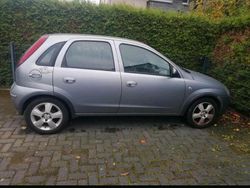 Silber Gebraucht 2005 Opel Corsa Kleinwagen | 1.100 € (Guter Preis)