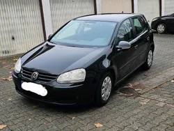 Schwarz Gebraucht 2008 VW Golf V Trendline Kleinwagen | 3.300 € (Fairer Preis)