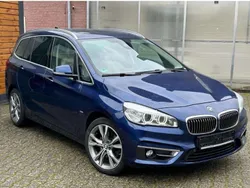 Blau Gebraucht 2015 BMW 218 Luxury Line Van / Kleinbus | 13.000 € (Teuer)